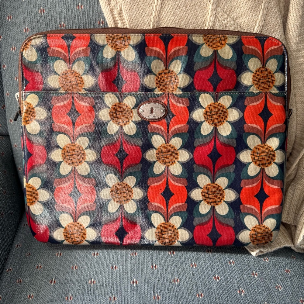 Fossil Key-Per Vintage Print Laptop Sleeve